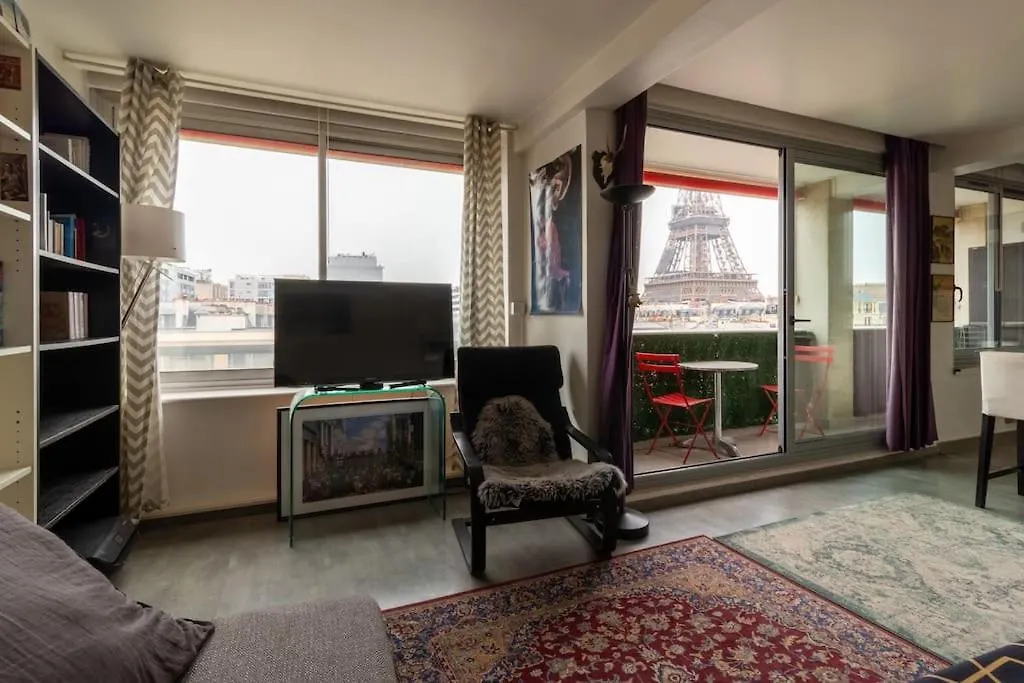 Le Suffren-Eiffel Appartement Paris 0*,  France