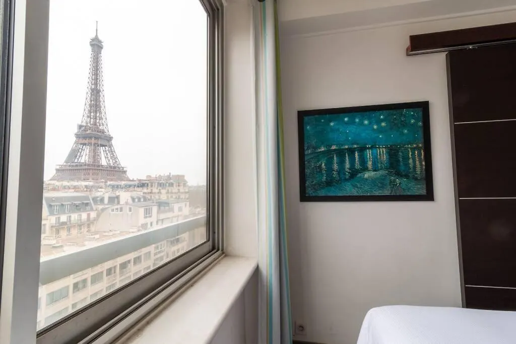 Le Suffren-Eiffel Appartement Paris Apartment